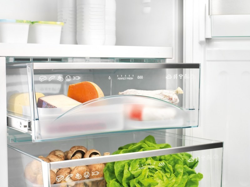 Правильное хранение продуктов в холодильнике