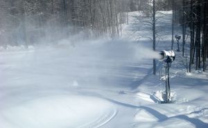 К Олимпиаде в Сочи запасли 450 тыс. кубометров снега